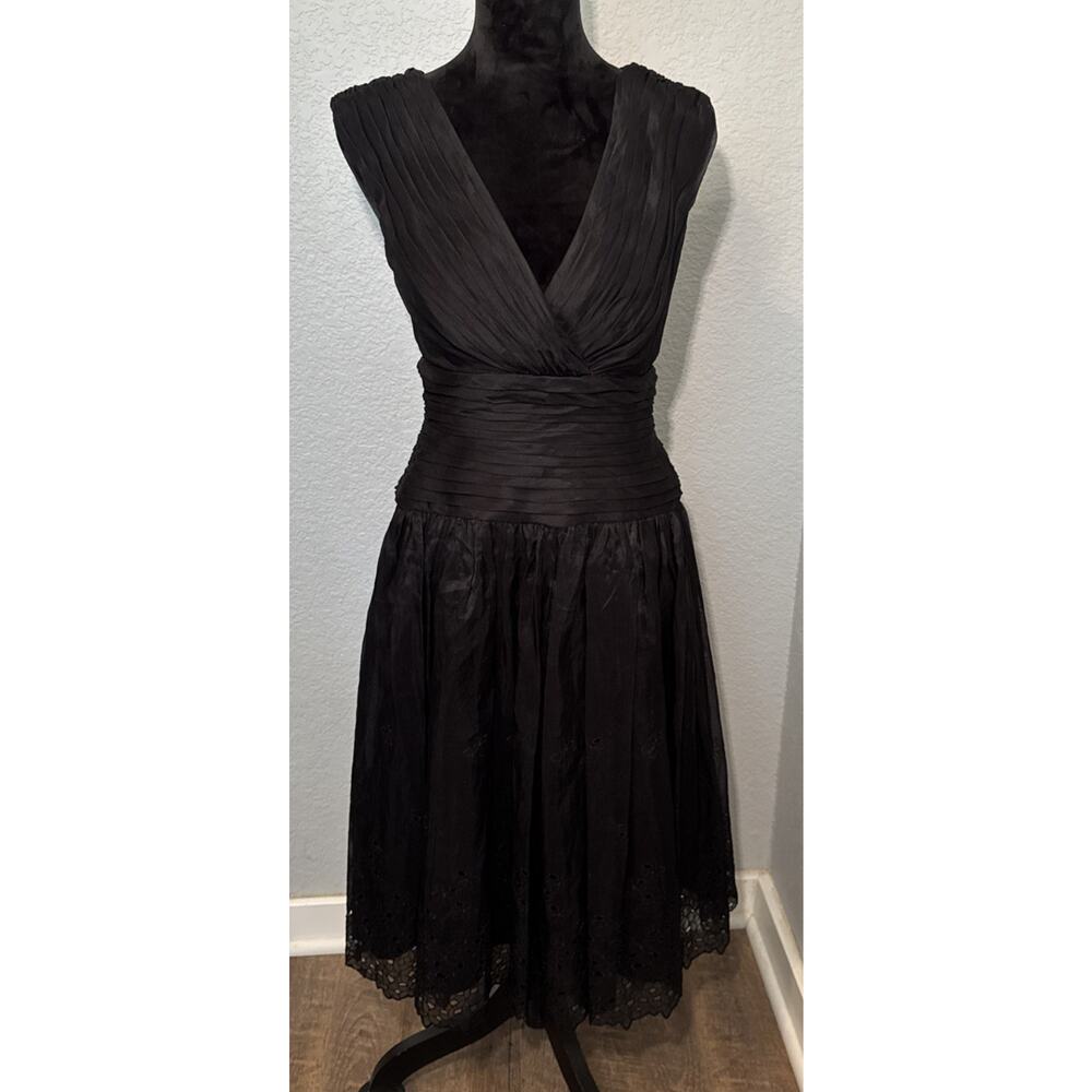 Tadashi Little 100% Silk Black Dressy Dress With Eyelet Cutouts In Skirt Size 2‎
